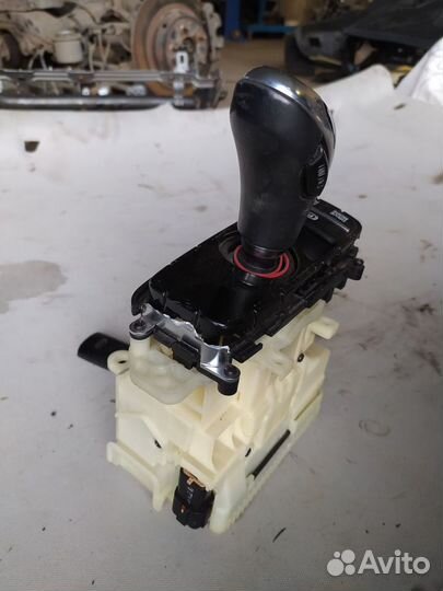 Селектор АКПП салонный Kia Quoris I рестайлинг (20