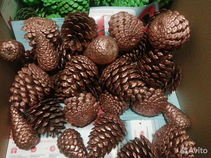 Новогодние игрушки