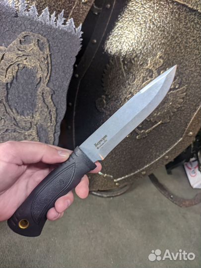 Нож беркут сталь D2