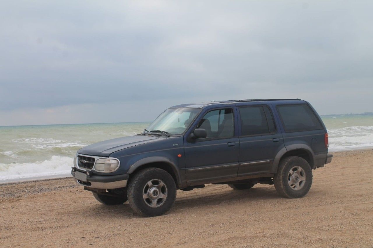 Ford Explorer: фото владельца