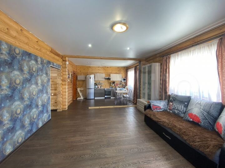 Дом 188,8 м² на участке 6 сот.