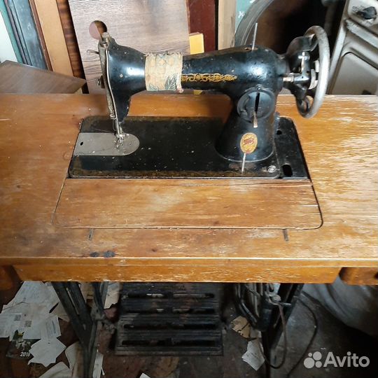 Швейная машина Подольск ножная