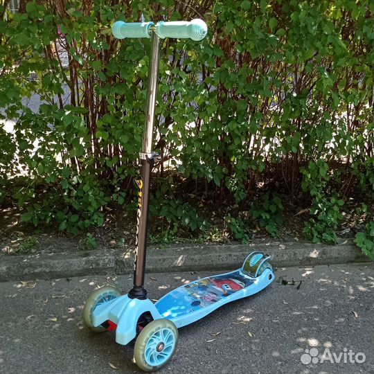 Самокат детский трехколесный