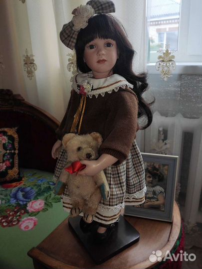 Кукла коллекционная
