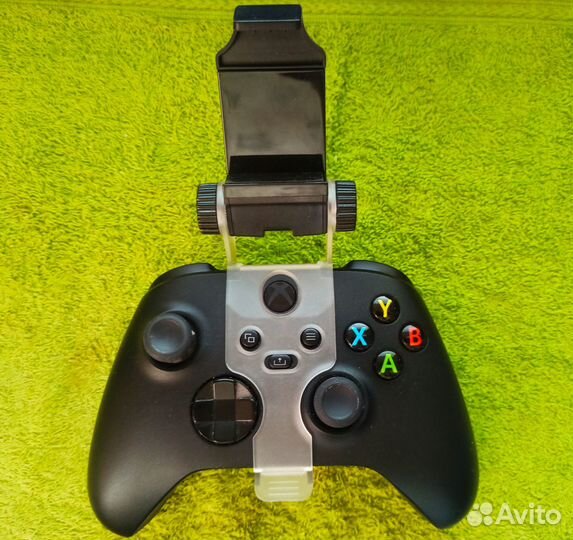 Крепление на геймпад для Xbox Series X