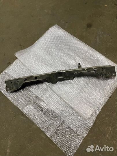 Верхняя планка телевизора Honda Civic 4d