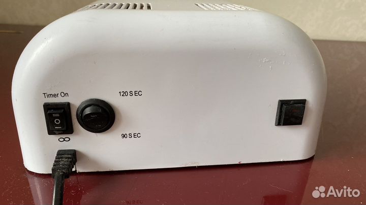 Лампа для ногтей