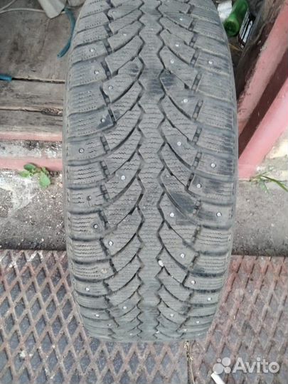 Pirelli Ice Zero 205/60 R16