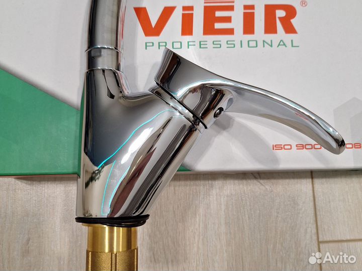 Смеситель для кухни из латуни