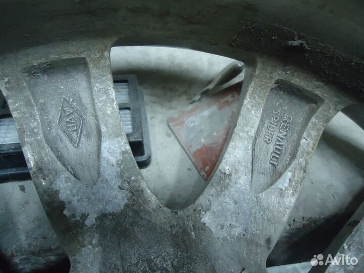 Диск оригинал Renault 7x17 5x114.3 ET47 d-66,1