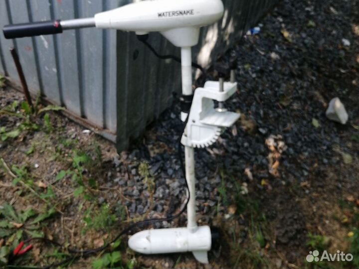 Лодочный электромотор