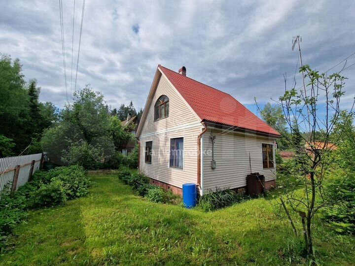 Дом 76 м² на участке 6,3 сот.