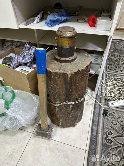 Пресс (станок) для чеканки сувенирных монет