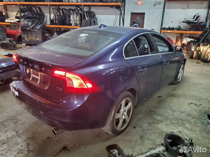 Разбор на запчасти Volvo S60 2010