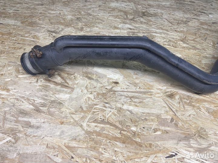 Горловина топливного бака Mitsubishi Carisma 99-04