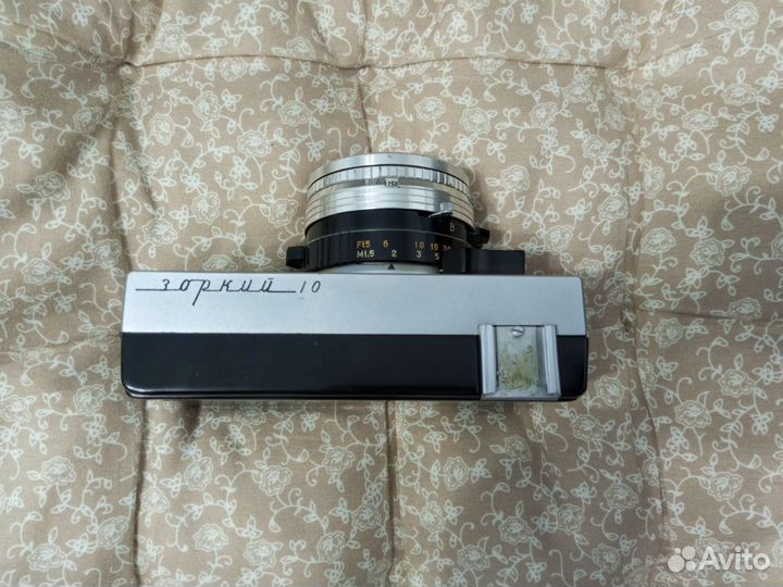 Фотоаппарат Зоркий 10