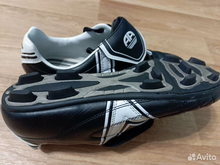 Футбольные бутсы Alonsa