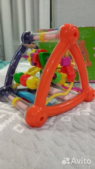 Развивающая игрушка треугольник