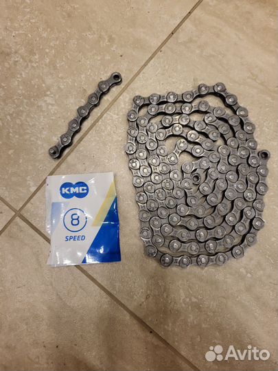 Цепь велосипедная KMC Z8.3 и вилка 26
