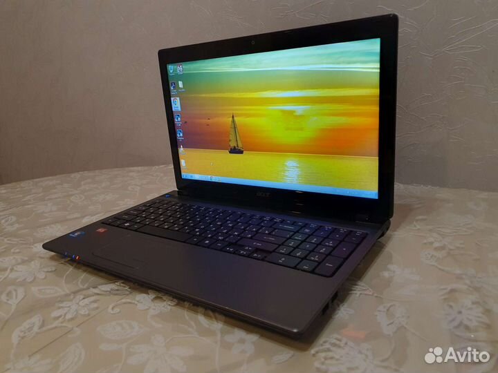 Ноутбук Acer 5560g