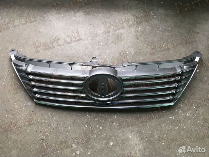 Новая решетка радиатора Toyota Camry 50 2011-2014