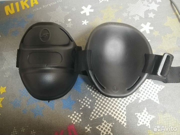 Наколенники