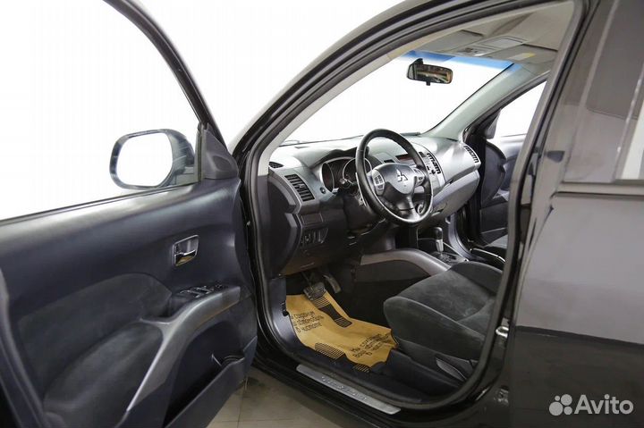 Mitsubishi Outlander 2.4 CVT, 2008, 204 592 км