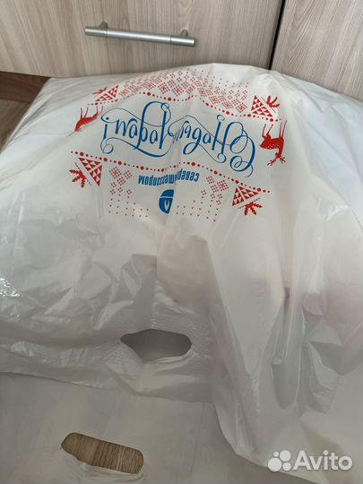 Отдам даром женские вещи