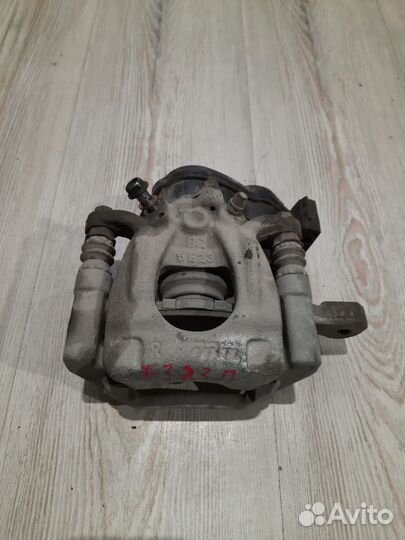 Суппорт тормозной задний Nissan X-trail T32 Прав