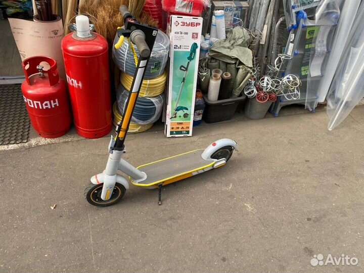 Самокат электрический NineBot KickSkooter G30 max