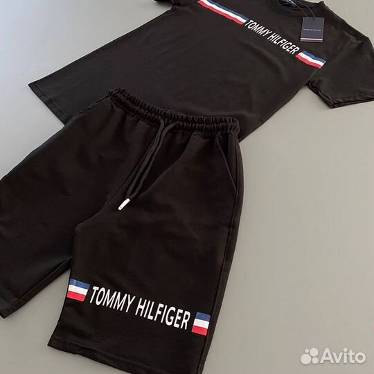 Tommy Hilfiger футболка и шорты