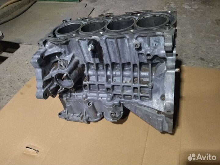 Блок; Двигателя Тойота 1 ZZ -FE 1.8