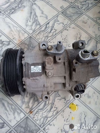 Компрессор от кондера,Тойота