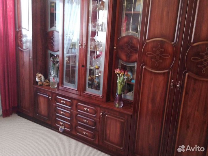 Стенка в гостиную