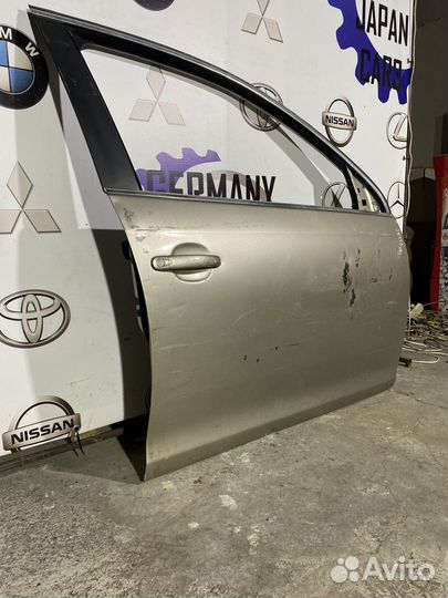 Передняя правая дверь VolksWagen Jetta 5