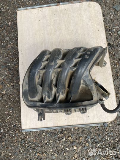 Впускной коллектор рессивер LADA Granta; Kalina