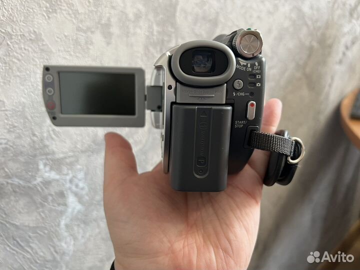 Видеокамера Sony handycam wide lcd