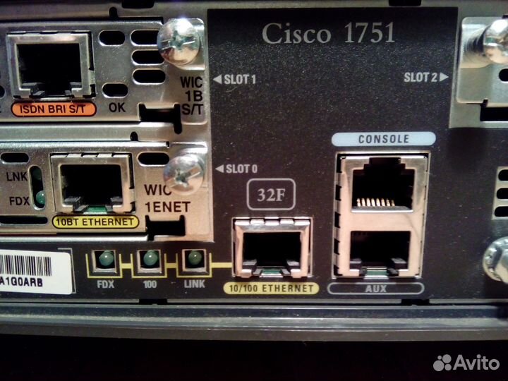 Продам маршрутизатор Cisco 1751