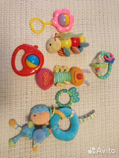 Игрушки погремушки для малыша пакетом