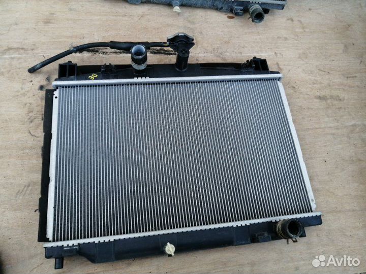 Радиатор двс Mazda Demio DE