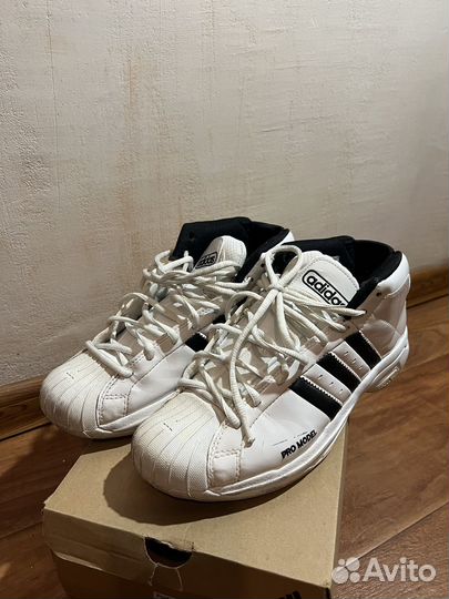 Кроссовки adidas pro model