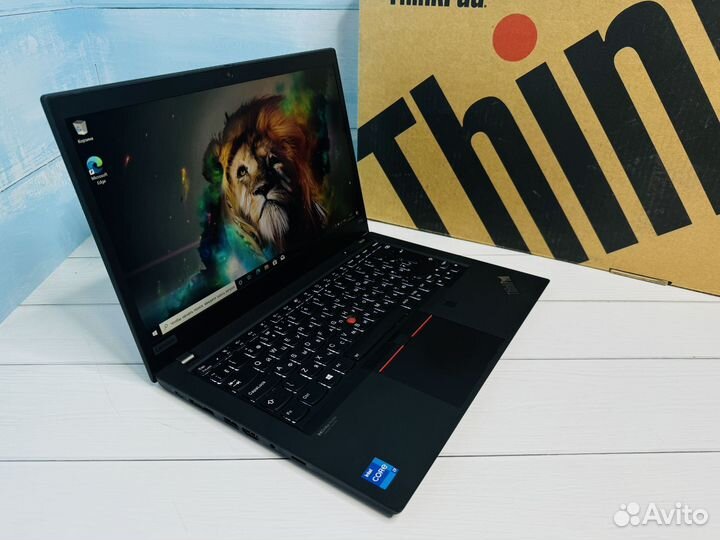 Lenovo Thinkpad P14s Gen 2 i7-1185G7 Nvidia T500