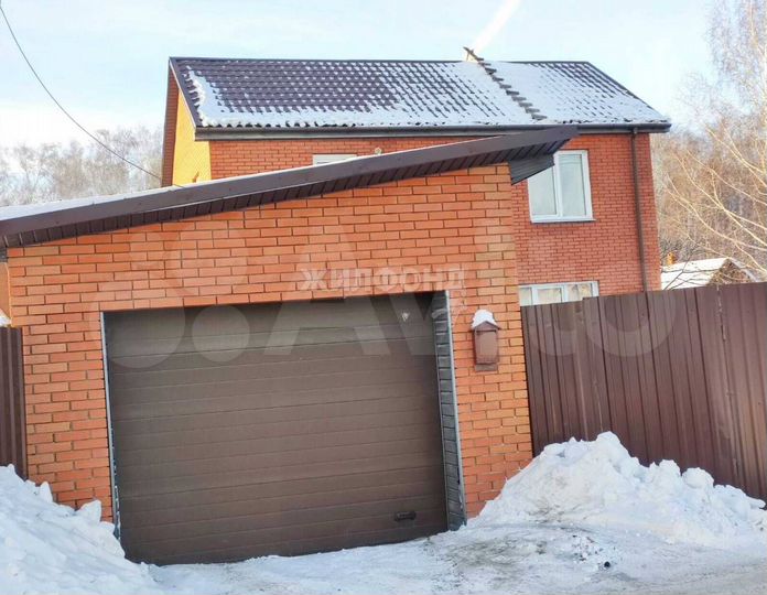 Коттедж 108 м² на участке 3,5 сот.