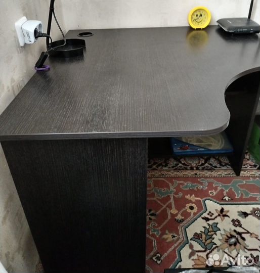 Компьютерный стол IKEA