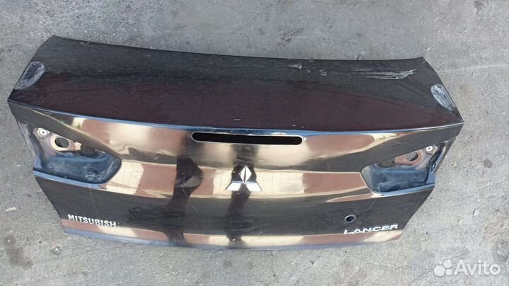Крышка багажника mitsubishi lancer 10