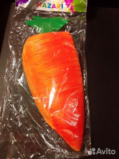 Пенал на молнии морковь