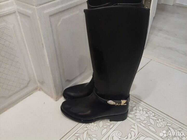 Резиновые сапоги женские