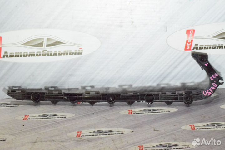 Крепление бампера зад лево c Lexus LS460 USF40 1UR