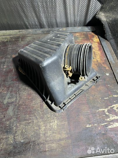 Крышка корпуса воздушного фильтра 2,7 sonata тагаз