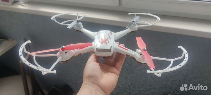 Квадрокоптер с камерой